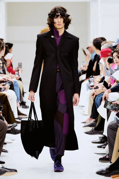 Look 53